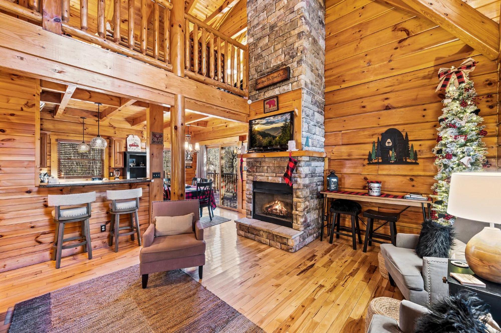 Mountain Laurel Holiday Home Gatlinburg Bagian luar foto