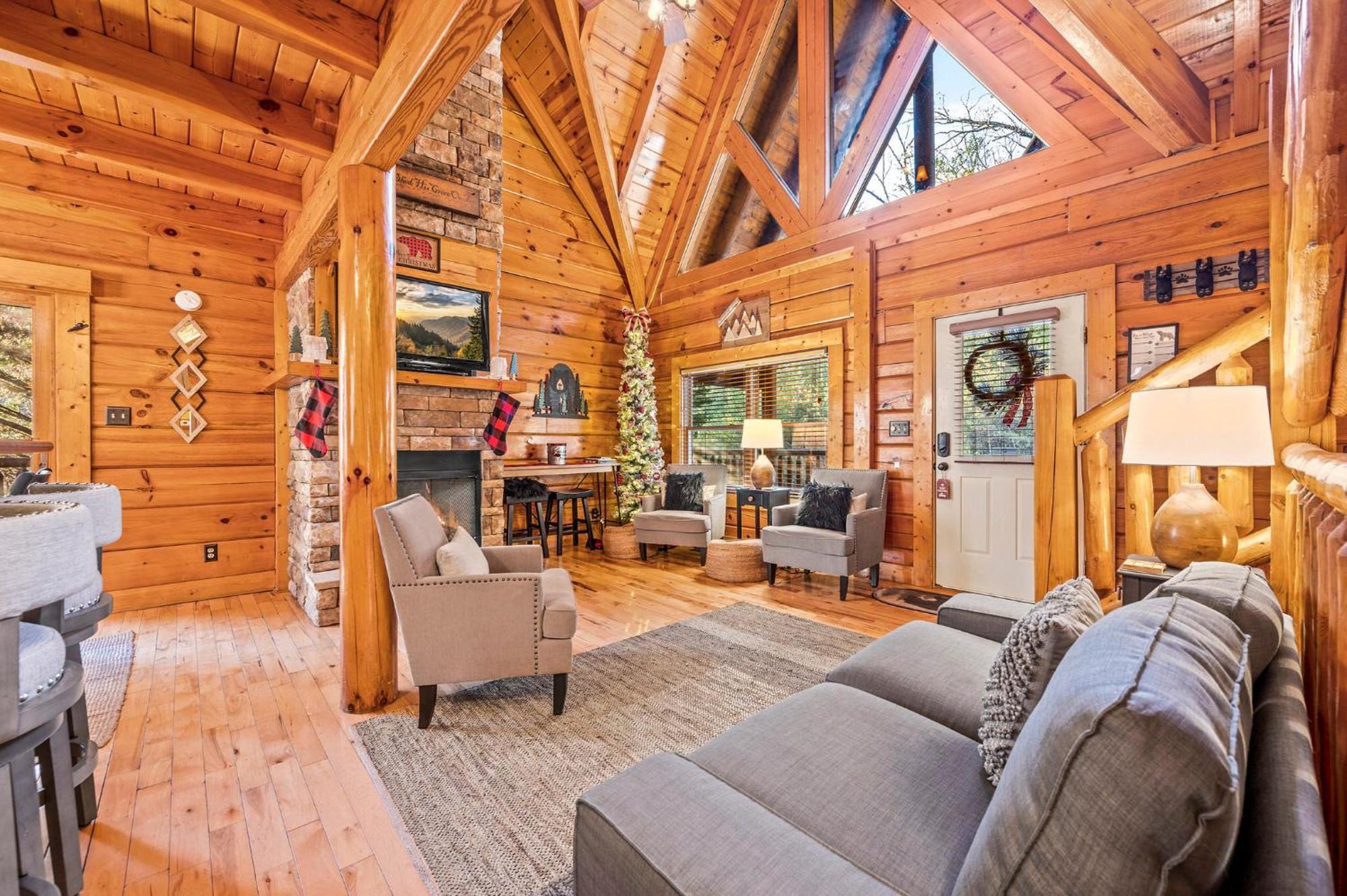 Mountain Laurel Holiday Home Gatlinburg Bagian luar foto